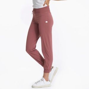Vuori daily jogger
